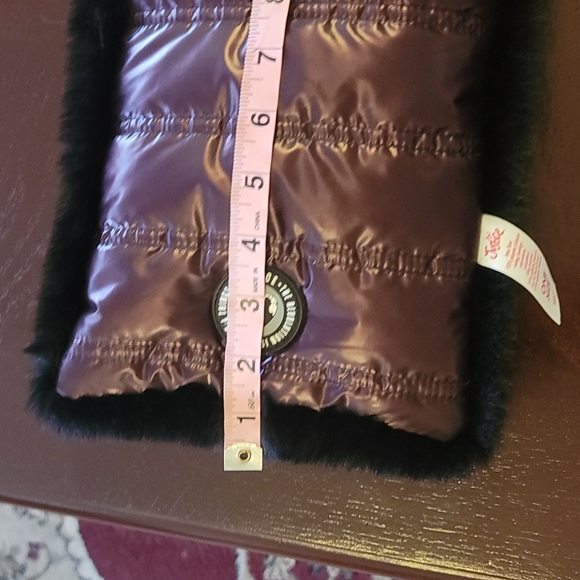 Matching Hat, Scarf and Gloves set - Picture 9 of 13